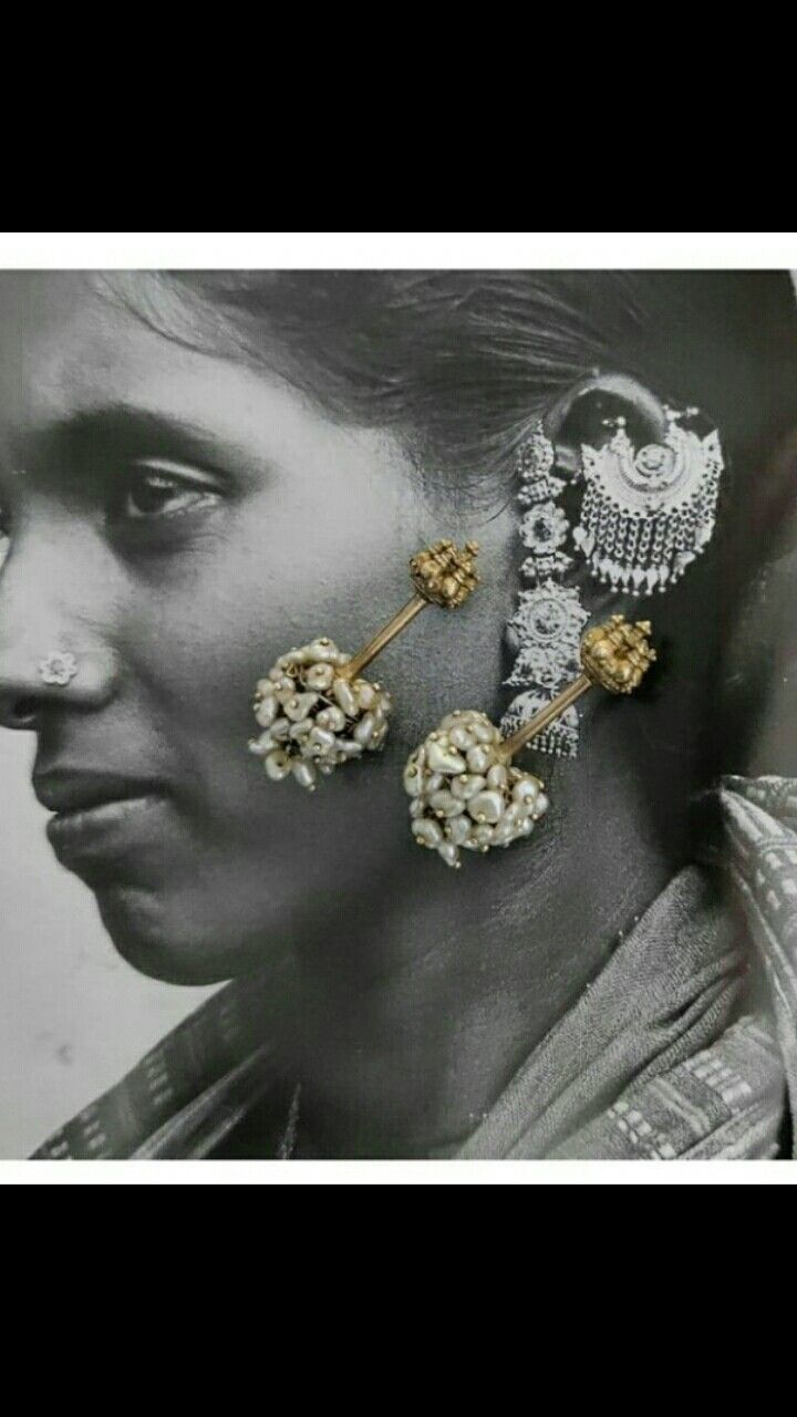 Side Ear Piercing Indian, Koppu Designs Gold, Bugdi Earring Design, Koppu Designs, Bugadi Earring Design, Ear Rings Gold, Nose Jewels, Vintage Indian Jewelry, Temple Jewellery Earrings