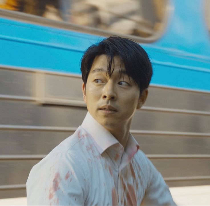 Train To Busan Gong Yoo, Gong Yoo Train To Busan, Train To Busan Movie, Squid Game Cast, Train To Busan, Korean Man, Father And Daughter, Sweetie Pie, It's Raining