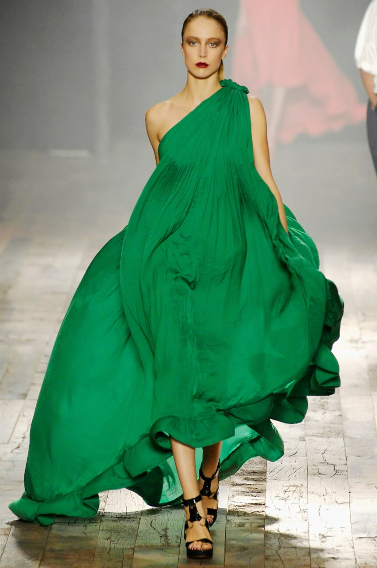 Spring 2008 - The Cut Green Couture, Alber Elbaz, Funky Style, Moda Paris, Green Gown, Fashion District, Green With Envy, Lace Evening Dresses, Funky Fashion