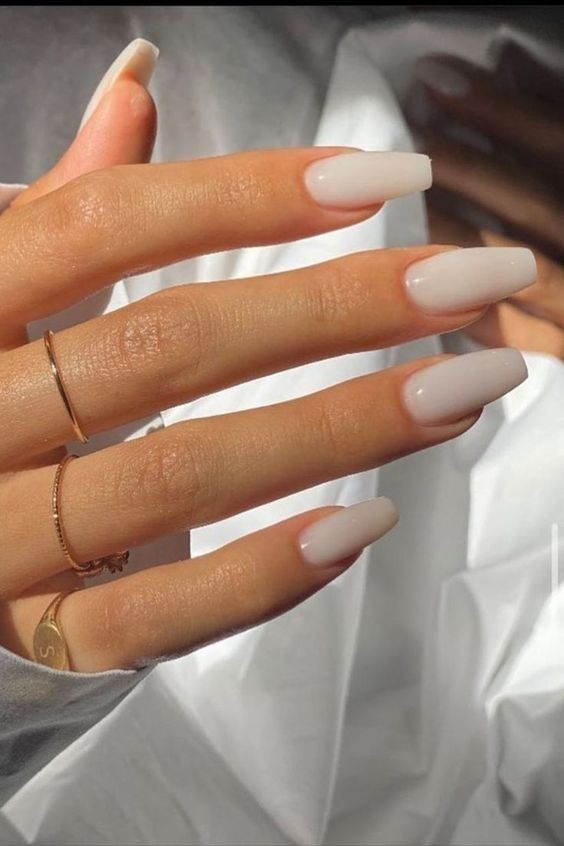 White Almond Nails, Milky Nails, Almond Shape Nails, Nature Tattoos, Stick On Nails, Chic Nails, Nail Arts, Nude Nails, Nails Inspo