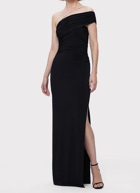 Motif: Pailleté

 Type de manche: Sans manches

 Encolure: Bretelles

 Longueur : Maxi

 Matériel: Polyester

 Composition : Polyester 85%, Maille 15% =.= Formal One-shoulder Evening Dress With Ruched Detail, One-shoulder Ruched Gown For Formal Occasions, One-shoulder Ruched Formal Gown, Formal One-shoulder Ruched Gown, Formal Ruched One-shoulder Gown, One Shoulder Ruched Gown For Formal Occasions, Floor-length Ruched One Shoulder Dress For Evening, Ruched Floor-length One Shoulder Dress For Evening, One Shoulder Floor-length Dress With Ruched Bodice For Party