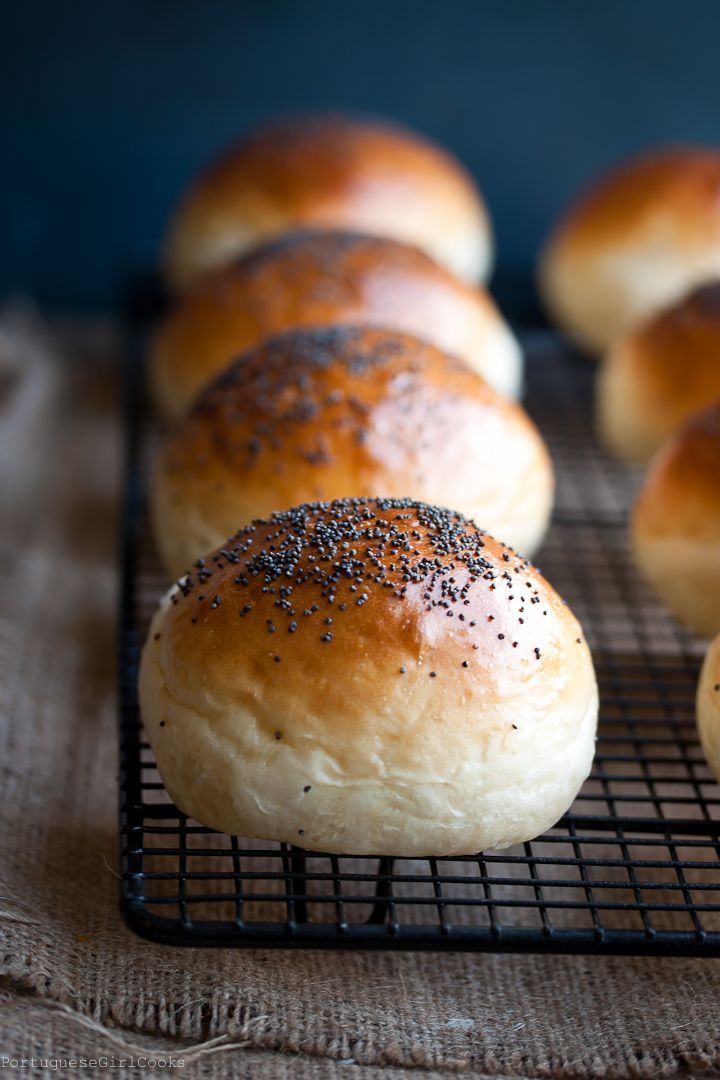 freshly baked rolls cooling on a wire rack