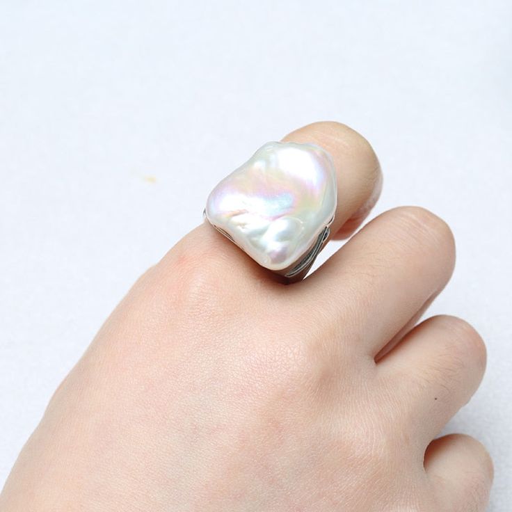 Item Type: Ring Gender: Women Material: Pearl, Silver Style: Romantic Size: Resizable Package Includes: 1 x Pc Vintage Statement Jewelry, Silver Ring For Women, Silver Ring Designs, Jewelry Boutique, Statement Ring Silver, Pearl Set, Natural Pearl, Pearl Types, 925 Silver Ring