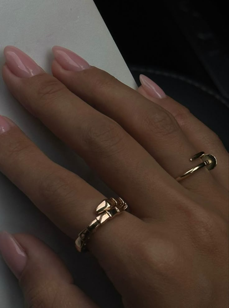 Bulgari Serpent Ring, Bulgari Aesthetic, Weekly Aesthetic, Bvlgari Serpenti Ring, Rings Bvlgari, Bulgari Ring, Jewellery Stack, Classy Ring, Bvlgari Ring