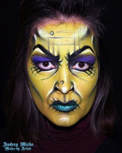 Witch Doctor Face Paint, Billy Butcherson Makeup, Scary Witch Face Paint, Pagan Face Paint, Face Paint Adults Halloween, Halloween Painted Faces For Women, Halloween Makeuo, Halloween Face Paint Scary, Scary Witch Makeup