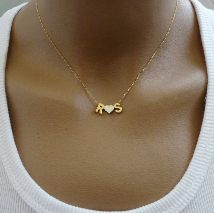 Couple Initial Necklace, Flipagram Instagram, Tiny Necklace, Romantic Necklace, Gold Letter Necklace, Mangalsutra Designs, Necklace Love, Gold Ring Designs, Diamond Solitaire Necklace