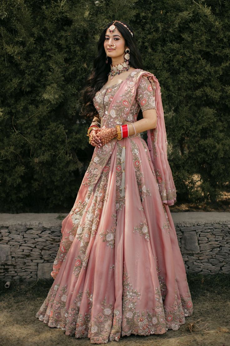 Wedding Dresses Women Indian, Bride Saree Indian, Reception Look Bride Indian Gown, Bride Dresses Indian, Rajasthan Lehenga, Indian Engagement Look, Reception Dress Bride Indian Lehenga, Lehenga For Wedding Function, Latest Wedding Lehenga Designs