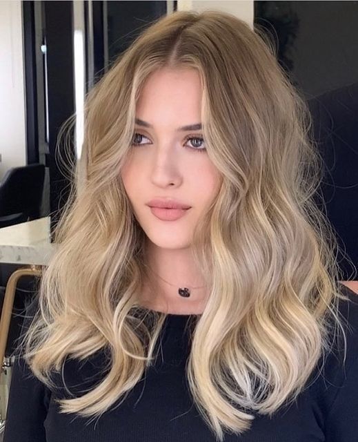 Summer Blonde Hair, Hair 2022, Dyed Blonde Hair, Balayage Blonde, Dirty Blonde Hair, Dark Blonde Hair, Blonde Hair Shades, Blonde Hair Inspiration, Balayage Hair Blonde