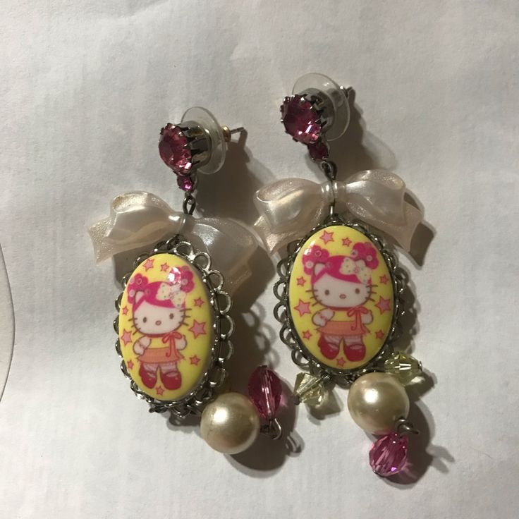 Hello Kitty X Tarina Tarantino Earrings Swarovski Crystal Earrings. Super Rare One Of A Kind! Jewelry Hello Kitty, Hello Kitty Jewelry, Tarina Tarantino, Girly Pop, Hello Kitty Stuff, Kawaii Jewelry, Kitty Stuff, Swarovski Crystal Earrings, Swarovski Earrings