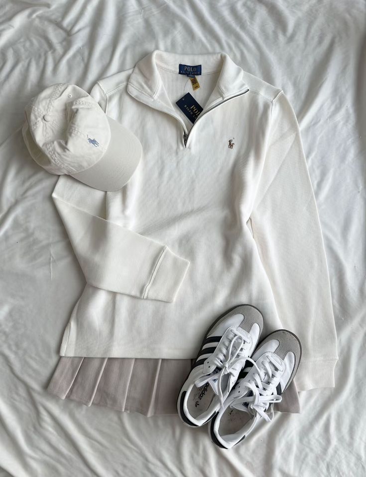 Impress Your Crush, Polo Shirt Outfits, Polo Outfit, Skandinavian Fashion, Jordan Adidas, Casual Day Outfits, Mode Casual, Half Zip Sweatshirt, Ralph Lauren Outfits