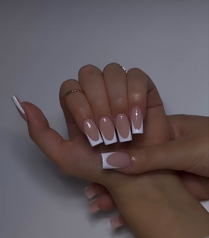 Simple Acrylic Nails, Girly Acrylic Nails, French Tip Acrylic Nails, French Acrylic Nails, Classy Acrylic Nails, Short Square Acrylic Nails, Bling Acrylic Nails, Short Acrylic Nails Designs, Pink Acrylic Nails