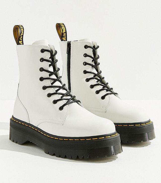 Doc Martens Style, Martens Style, Doc Martens Boots, Dr Shoes, Army Boots, Dr Martens Boots, Hype Shoes, Skateboarder, Shoe Company