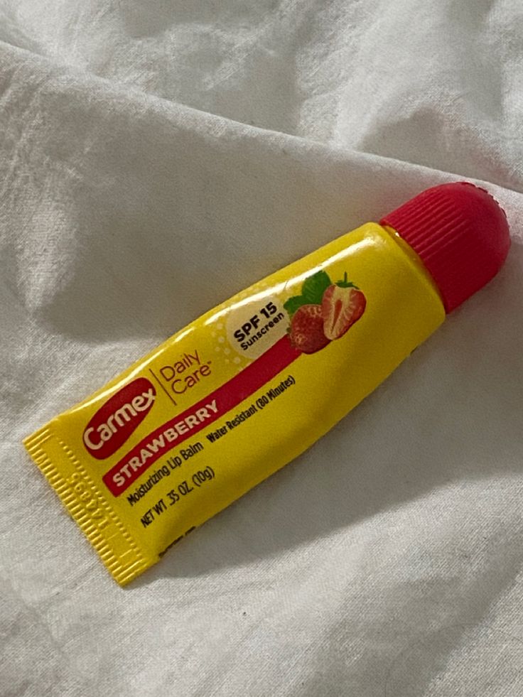 Carmex Lip Balm Aesthetic, Lip Balm Aesthetic, Carmex Lip Balm, Yellow Makeup, Girly Iphone Case, Selfcare Skincare, Hair Inspiration Long, Body Hygiene, Makeup Items