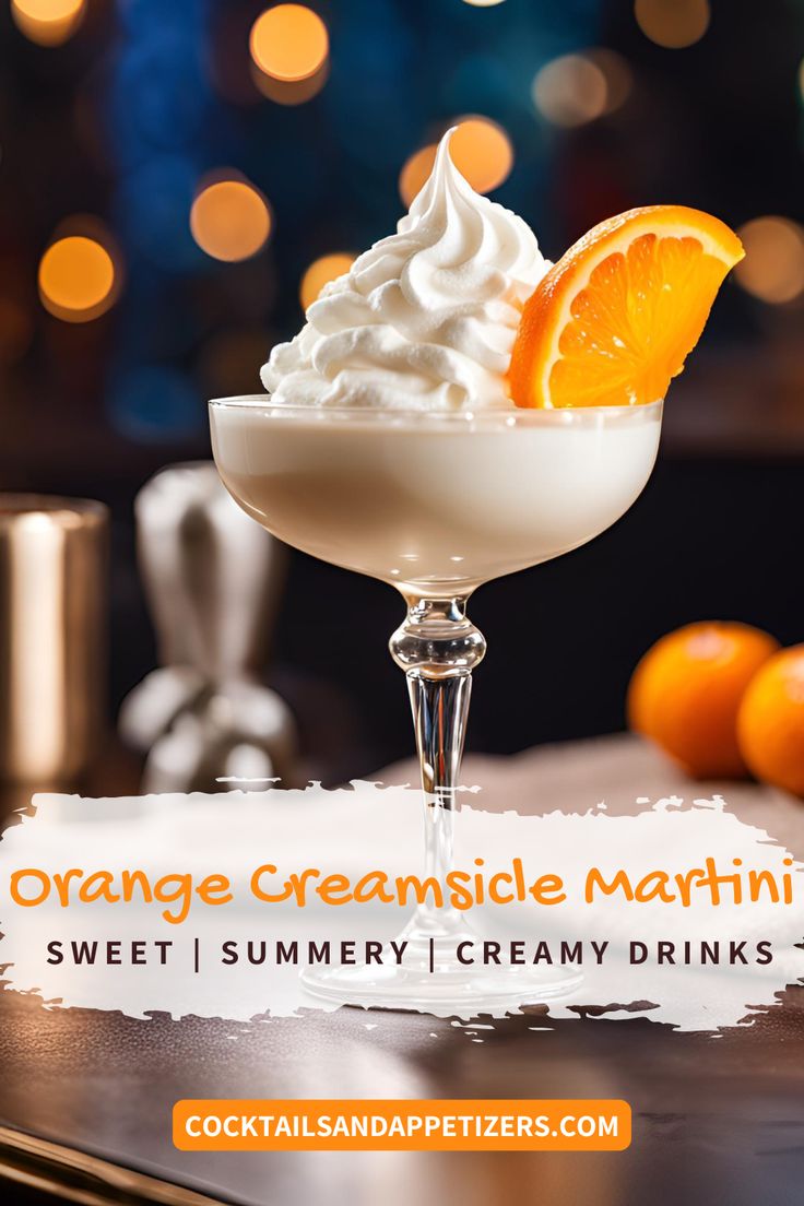 This Orange Creamsicle Martini is an adult version of an Orange Julius! Boozy and creamy, it's a vodka martini great for party drinks, spring cocktails and summer mixed drinks. Orange Dreamsicle Alcohol Drink, Creamsicle Martini, Game Day Drinks, Summer Mixed Drinks, Mixed Drink Recipes, Martinis Drinks, Orange Dreamsicle, Orange Julius, Drinks Recipe