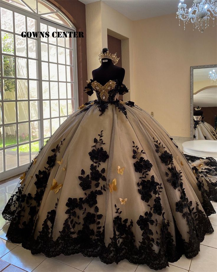 Black 3D Flowers Gold Crystal  Quinceanera Dress 2024 Ball Gown Sweet 16 Dresses Corset vestidos de Black Quince Dress, Champagne Quinceanera, Black Quinceanera, Vestido Charro, Mexican Quinceanera Dresses, Charro Quinceanera Dresses, Champagne Quinceanera Dresses, Quinceanera Themes Dresses, Black Wedding Gowns