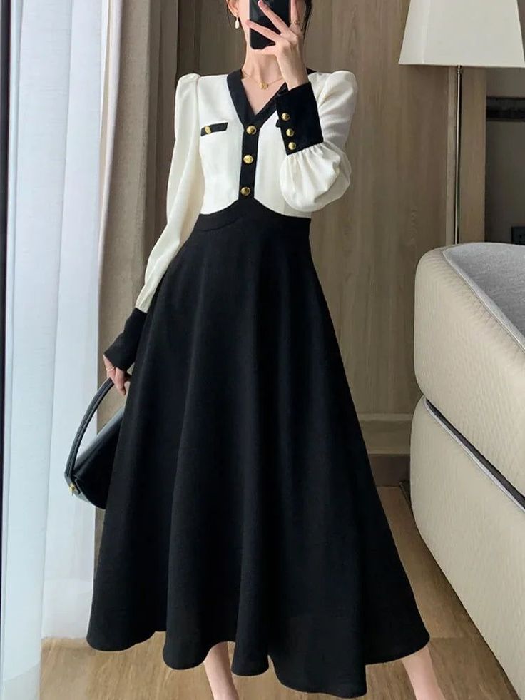 Cute Dresses Casual Long, Cute Dresses For Women Stylish Outfits, Elegant Dress For Women, Clothes For Slim Women, Elegant Long Dresses With Sleeves, Neck Styles For Dresses, Winter Dress Styling, Full Black Outfit Casual, Cute Dresses For Winter