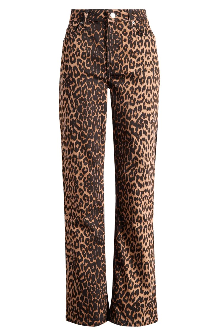 A fierce leopard print enhances the cool vibes of these high-waisted jeans cut from low-stretch denim in a straight-leg silhouette. Zip fly with button closure Five-pocket style 72% cotton, 25% polyester, 3% elastane Machine wash, line dry Made in Turkey Leopard Print Pant, Leopard Print Trousers, Cheetah Print Jeans, Field Trip Outfit Ideas, Field Trip Outfit, Guess Clothes, Cheetah Jeans, Cheetah Print Pants, Trip Outfit Ideas