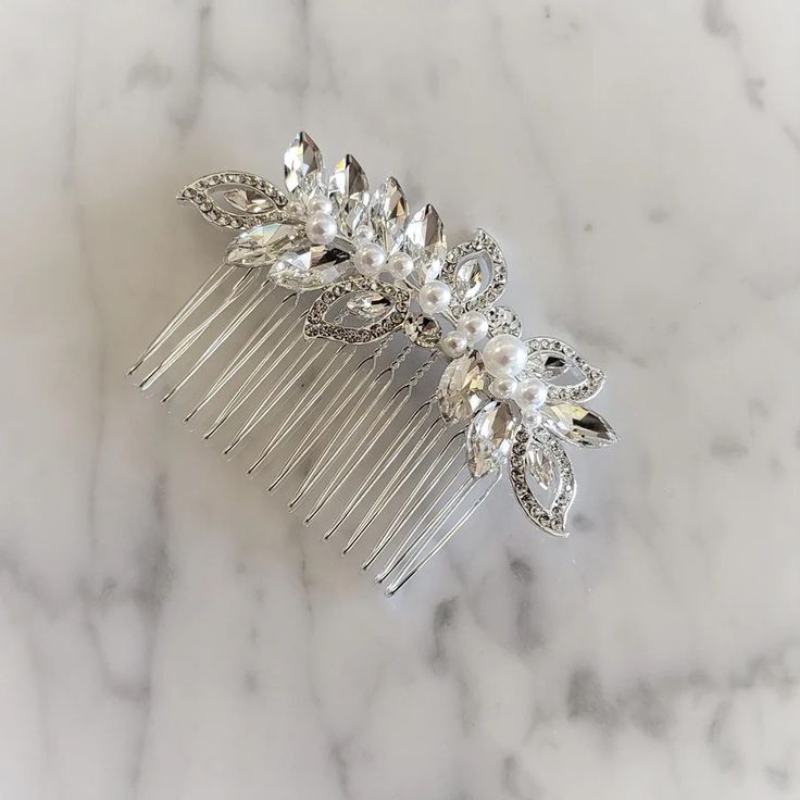 Boho Wedding Accessories, Formal Parties, Paper Gift Box, Hair Jewelry Wedding, Pearl Crystal, Bridal Hair Comb, Bridal Hair Pieces, Bride Jewellery, Metal Wire