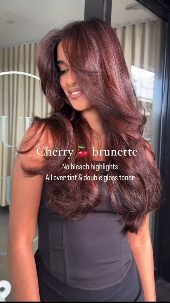 Hair Colour Red Brown, Brown Hair Colors Chocolate Cherry, Curly Cherry Brown Hair, Cherry Brown Red Hair, Hair Colour Ideas For Curly Hair, Medium Hair Color Ideas For Brunettes, Best Hair Color For Asian Women, Cherry Chocolate Curly Hair, Red Hair On Asian Women