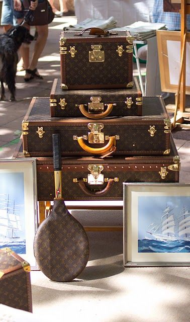 Porter! please ~ Louise Vuitton, Louis Vuitton Luggage, Cowboy Art, Leather Crafts, Travel In Style, Girls Dream, Vuitton Bag, In The Bag, Suitcases