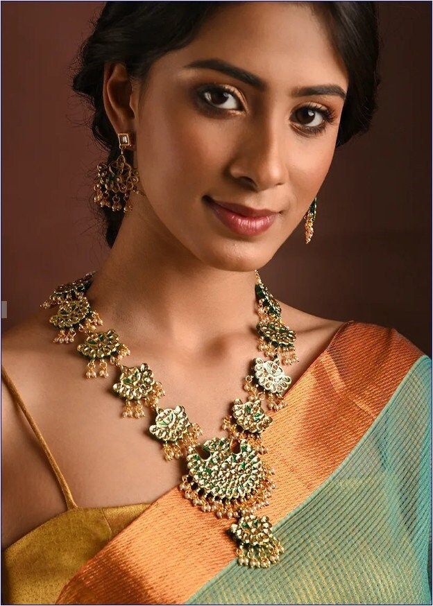 VeroniQ Trends-Elegant Looking Long Necklace in Bikaneri Back Meenakari Kundan Necklace-Bridal-Wedding-Engagement-Party-USA-UK-Europe by VeroniQTrends on Etsy Polki Long Necklace, Meenakari Jewellery, Kundan Polki Necklace, Jewellery Kundan, Polki Choker, Molten Gold, Kundan Jewelry, Polki Necklace, Colour Stone