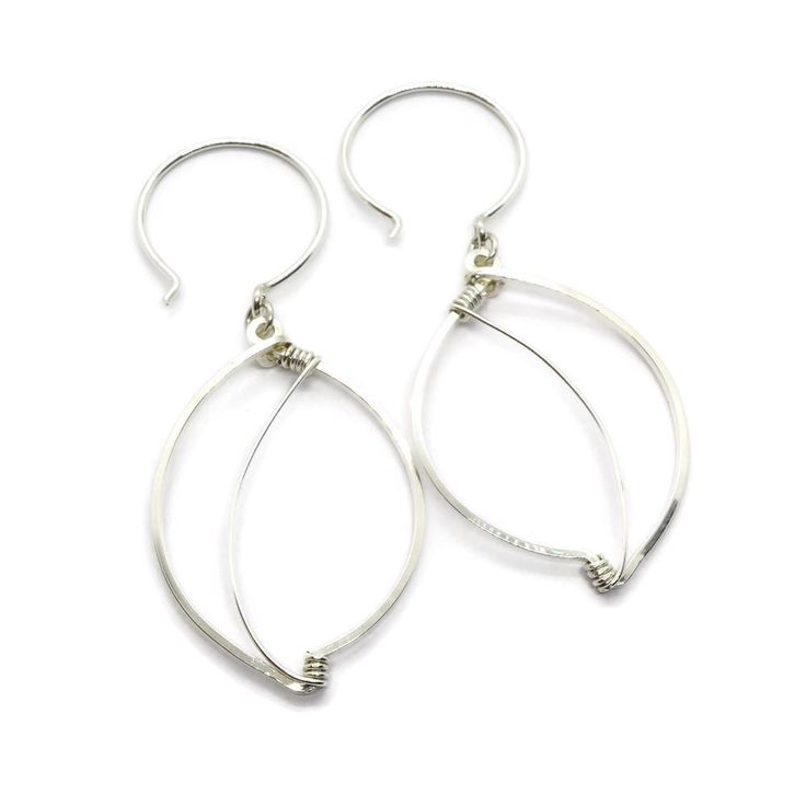 Leaves Silver Earrings $36.00 https://cloverleafjewelry.com Earring Making Ideas, Wire Beading, Cathy Waterman, Simple Diamonds, Earring Making, Handmade Jewelry Designs, Creative Things, Beading Projects, Diamond Hoop Earrings