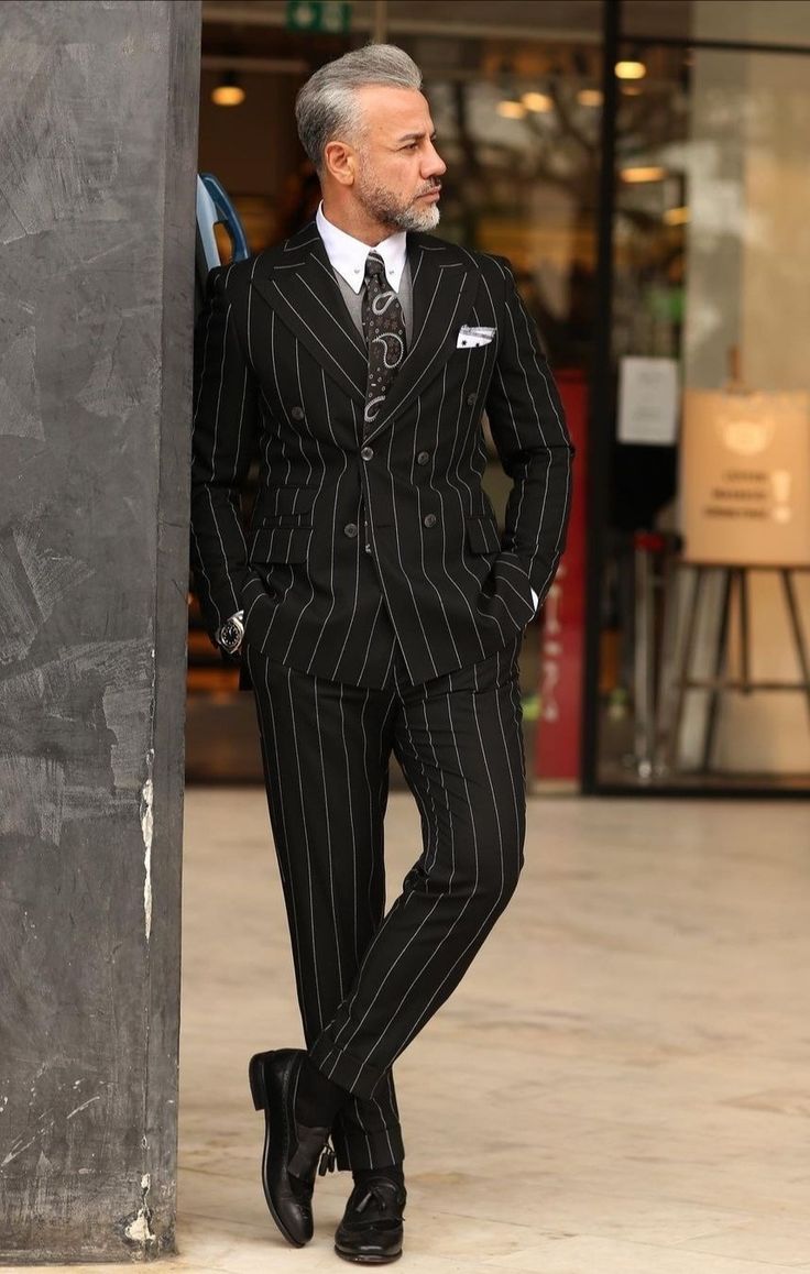 Mens Pinstripe Suit, 3 Piece Suit For Men, Black Three Piece Suit, Black Men Suits, Man Dress Design, Three Piece Suits, Dapper Suits, Stylish Mens Suits, Men's Business Suits