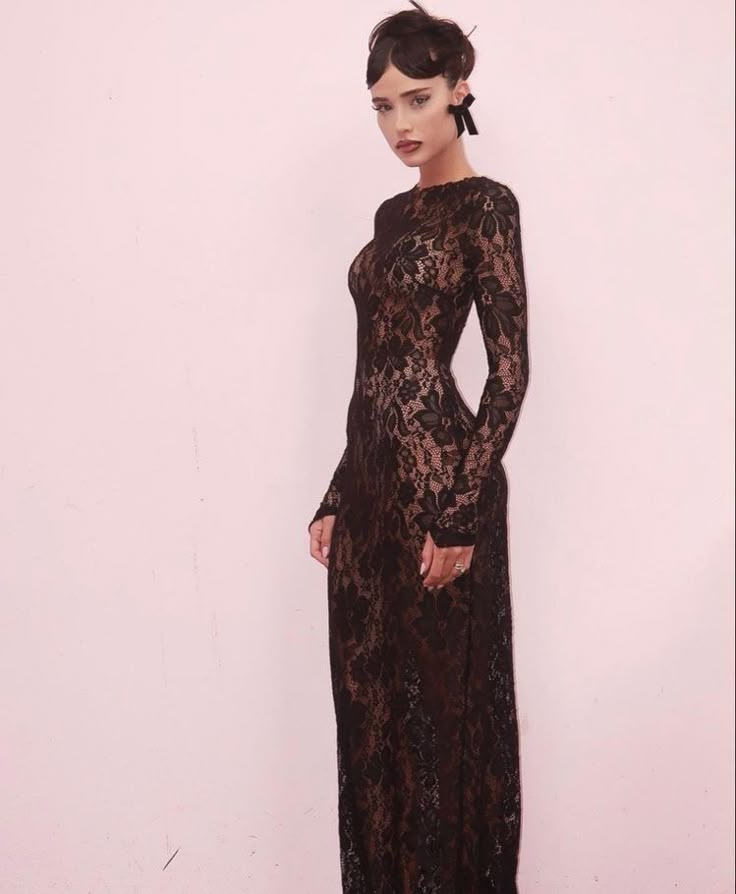 Palaye Royale, Lace Splicing, Dress Aesthetic, Dress Spring, Mode Inspo, Looks Chic, Lace Maxi, Glam Dresses, Lace Maxi Dress