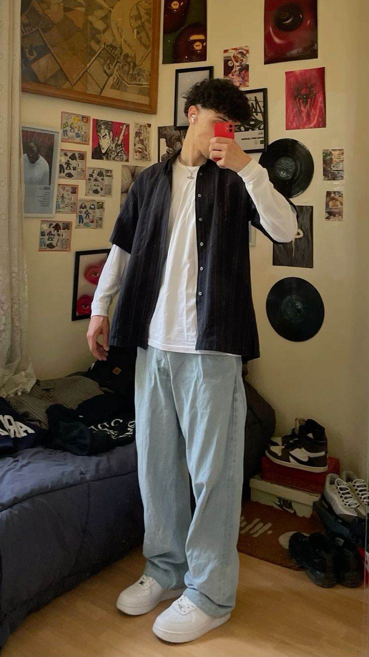 Aesthetic Boy Outfit Grunge, Baggy Guy Outfits, 90s Fits Men, Hommes Grunge, Softboy Outfits, Guys Fashion Casual, Stylish Outfits Casual, Trendy Boy Outfits, Aesthetic Outfits Men