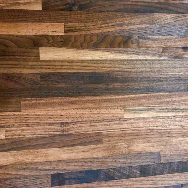 wood flooring that has been made from different types of wood and is very hard to see