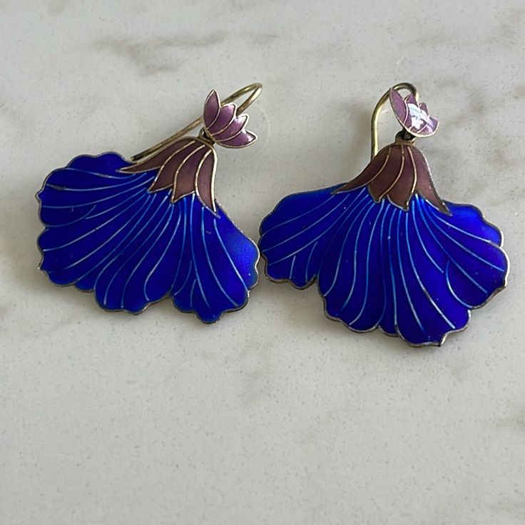 Vintage Beautiful Royal Blue Pedal Flower Earrings Over Silver. The Enameled Earrings Have French Backs For Pierced Ears. Size: 1 1/4 Inches. These Are From The 1970's And 1980's. They Were Designed By The Shashi Singapuri, Crafted By Hand. Please Look At All The Pictures And Let Me Know If You Have Any Questions These Are Sold As Is! B4 Formal Blue Flower Earrings, Blue Flower-shaped Formal Earrings, Blue Flower Shaped Earrings For Formal Occasions, Blue Flower Earrings For Formal Occasions, Blue Formal Flower-shaped Earrings, Formal Blue Flower-shaped Earrings, Elegant Nickel-free Enamel Flower Earrings, Elegant Blue Nickel-free Flower Earrings, Blue Enamel Flower Earrings As Gift