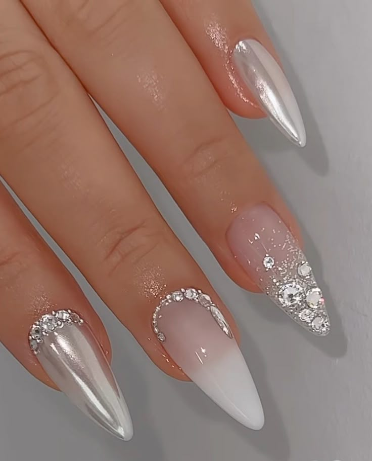 Bridal Nails Designs, Wow Nails, Valentine Nails, Pretty Gel Nails, Pearl Nails, Bride Nails, Silver Nails, New Year's Nails, Bridal Nails