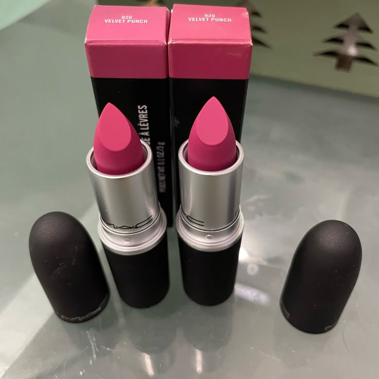 2 Lipsticks Brand New Mac Lipstick Pink Shades, Mac Pink Lipstick, Pink Lipstick Mac, Perfect Pink Lipstick, Bold Lipstick Makeup, Makeup Utensils, Nude Lip Makeup, Mac Lipstick Colors, Mac Lipstick Shades