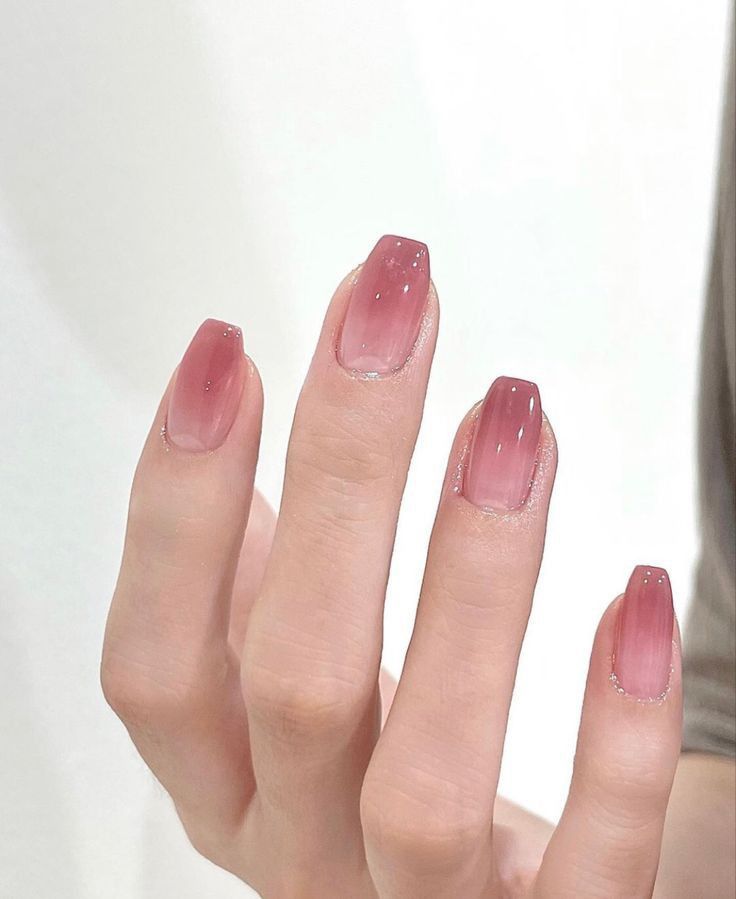 Simple Nails Jelly, Korean Almond Nails Simple, Pretty Gel Nails Pink, Easy Korean Nail Designs, Jelly Nails Short Almond, Acrylic Nails Rose Pink, Blush Douyin Nails, Nails Acrylic Gradient, Pink Gradient Acrylic Nails