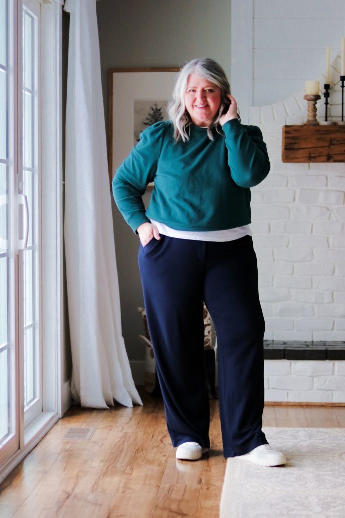 Over 50 Plus Size Womens Fashion, Curvy Women Outfits Over 50, Plus Size Wide Leg Jeans Outfit, Wide Leg Leggings Outfit, Wide Leg Dress Pants Outfit, Wide Leg Pants Outfit Plus Size, Plus Size Wide Leg Pants Outfit, Winter Outfits Petite, Eclectic Minimalism