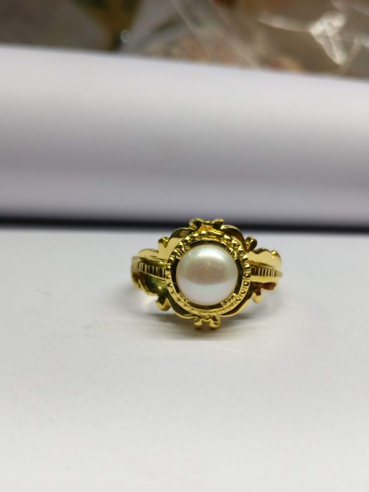 Gold Ring With Stone, Gents Gold Ring, Nose Ring Jewelry, Ring With Stone, Gold Finger Rings, Gold Rings For Women, Gold Temple Jewellery, Jewelry Knowledge, Antique Silver Jewelry