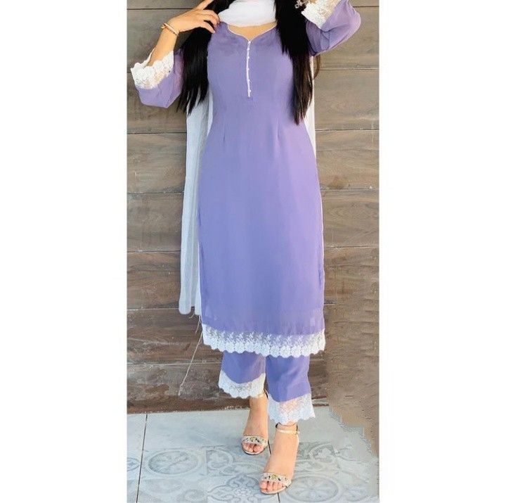 Plain Kurti Designs With Lace, Plane Suit Designs With Lace, Lass Design Suit, Simple Suit Designs, Lace Designs On Suits, Cotton Suit Designs, Suit With Dupatta, Punjabi Suits Designer Boutique, Lace Suit