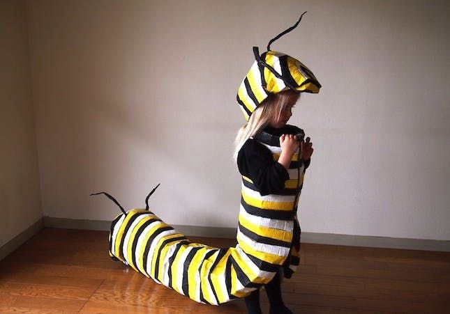 62 Last Minute DIY Halloween Costumes for Kids via Brit + Co Monarch Caterpillar Costume, Caterpillar Costume Diy, Caterpillar Costume, Bug Costume, Monarch Caterpillar, Carnaval Costume, The Best Halloween Costumes, Baby Kostüm, Diy Halloween Costumes For Kids