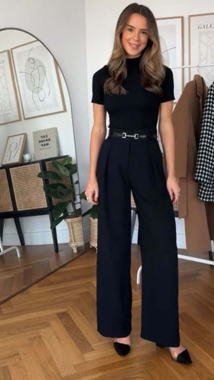 Nyc Corporate Fashion, Slacks For Short Women, Lawyer Outfit Women Summer, Black Business Dress Professional, Celebrity Business Style, Summer Work Outfits Corporate, Professional Cocktail Dress, Stylish Smart Casual Outfits, Work Outfit All Black