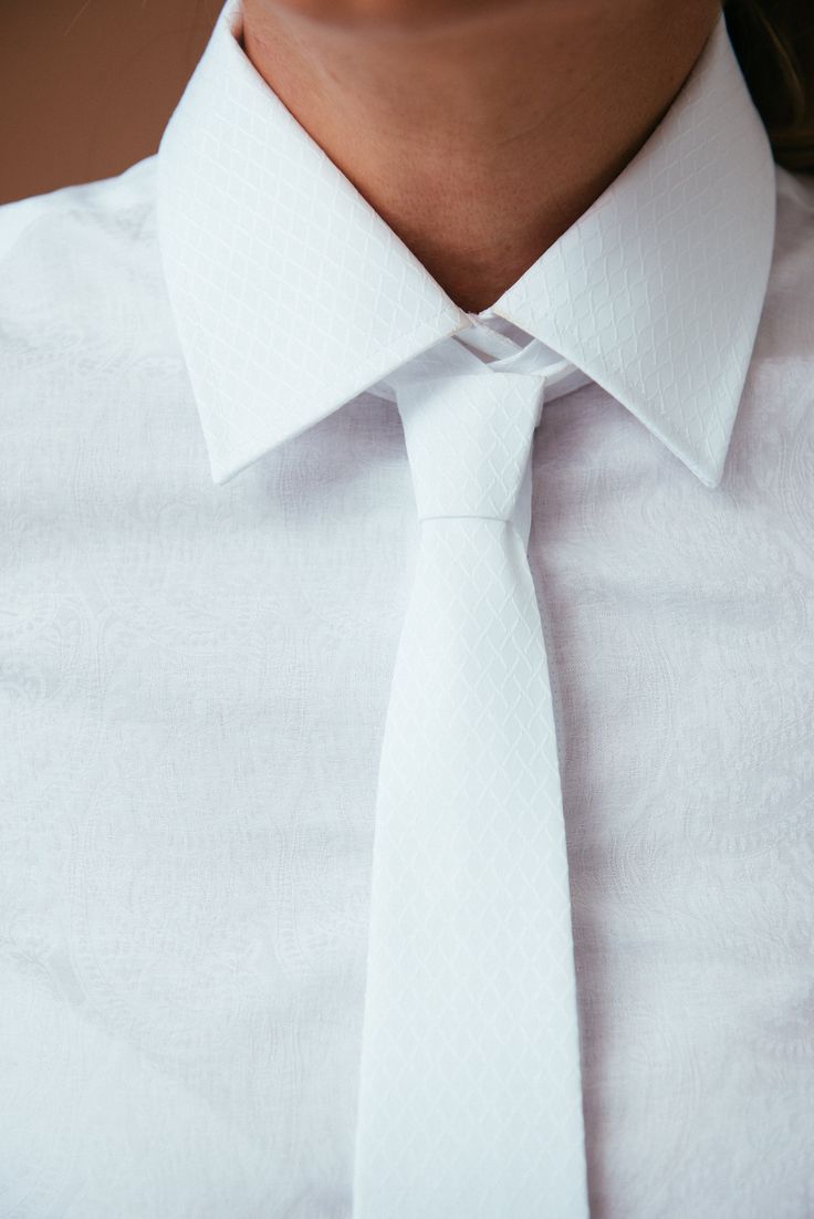 White Business Ties, White Fitted Tie For Black Tie Events, Fitted White Ties For Black Tie Occasions, Formal White Slim Fit Top, White Slim Fit Top For Formal Occasions, White Formal Ties For Summer, White Summer Ties For Formal Occasions, Elegant White Formal Ties, Elegant Fitted Summer Dress Shirt