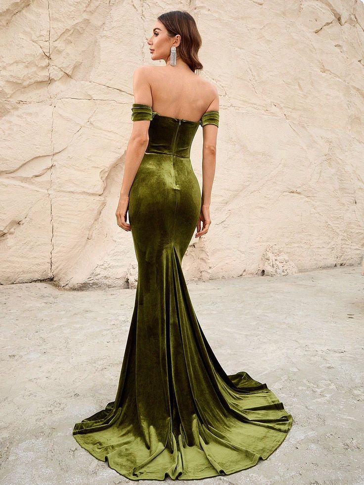 Product Code:FSWD0911 Embellishment: Velvet Fabric:95% Polyester,5%Spandex Back Style: Zipper Up Fully Lined: Yes Built-in Bra: Yes Available Color: Olive Green Stretch: Moderate Fits true to size Imported Model Information: Height: 5' 7" Bust: 34'' Waist: 25“ Hips: 35” wearing US size Small Off The Shoulder Velvet Dress, Green Gown Elegant, Olive Green Velvet Dress, Olive Green Gown, Green Velvet Gown, Velvet Mermaid Dress, Velvet Green Dress, Green Gowns, Autumn Court