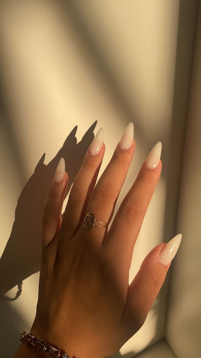 Milky Nails, Snap Friends, Work Nails, Chinese Symbols, Acrylic Nails Coffin Short, Elegant Nails, Classy Nails, Chic Nails, Pretty Acrylic Nails