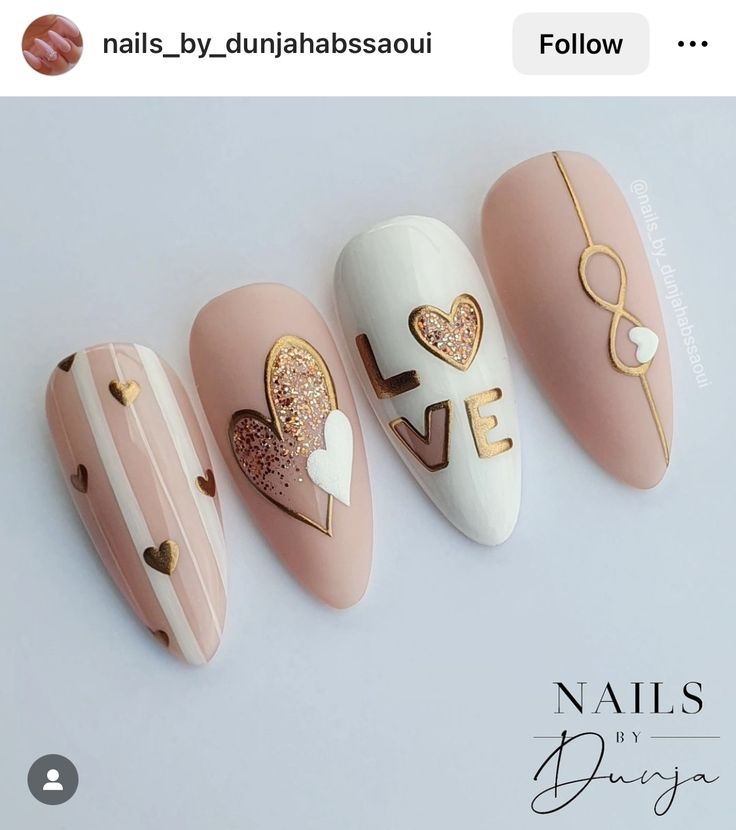 Nails Corazones, Nails San Valentin, Valentines Nail Set, Quick Nail Art, Nail Art Designs Images, Art Deco Nails, Glossy Paint, Valentine Nail Art, Romantic Nails