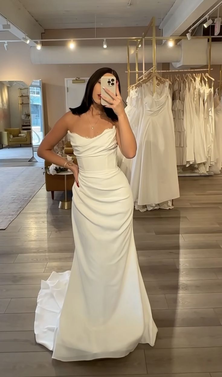 Wedding Dress On Mid Size, A Line Elegant Wedding Dress, Strapless Elegant Wedding Dress, Timeless Wedding Dress Off The Shoulder, Body Type Wedding Dress Guide, Timeless Wedding Dress Elegant Mermaid, Wedding Dress For Wide Shoulders, Simple Corset Wedding Dress, Wedding Morning Aesthetic