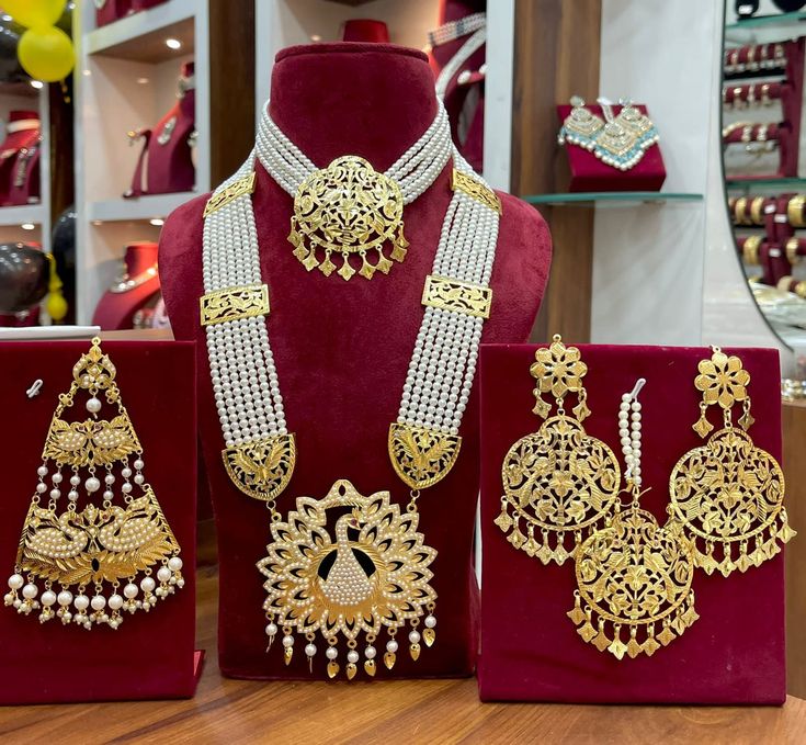 This Is Beautiful Punjabi Jadau Necklace With Gold Plated Earings For Women And Girls | Gold Plated And Pearl Jewellery | Sangeet Jewellery | Punjabi Jewellery | Nikah Jewellery | Indian Wedding / Gold Plated Set / One Gram Gold Set / Gold Necklace Set Made With Gold Plated , Pearls , Beads , Pipal Patti . Thank You :) Gold Necklace With Stone Work For Celebration, White Kundan Necklaces For Marriage, Gold Chandbali Necklaces For Wedding, Gold Chandbali Necklace For Wedding, Gold Jewelry With Stone Work For Festivals, Gold Tilla Necklace For Wedding, Traditional White Necklace For Marriage, Gold Necklace For Wedding And Diwali, Traditional Gold Jewelry With Stone Work