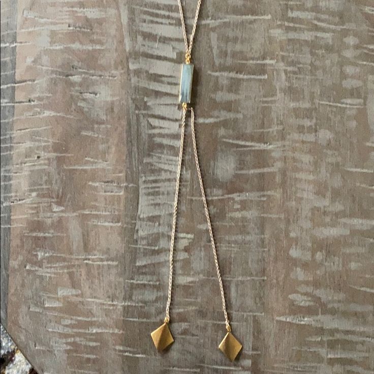 Nwt South Moon Under Jules Smith Gold And Grey Stone Lariat Necklace. Great Holiday Gift Or Stocking Stuffer! Will Look Great With A Plain White Tee Or Suit! Jules Smith, Plain White Tee, Gold Stone, Lariat Necklace, Grey Stone, Plain White, White Tee, Stocking Stuffer, Womens Jewelry Necklace