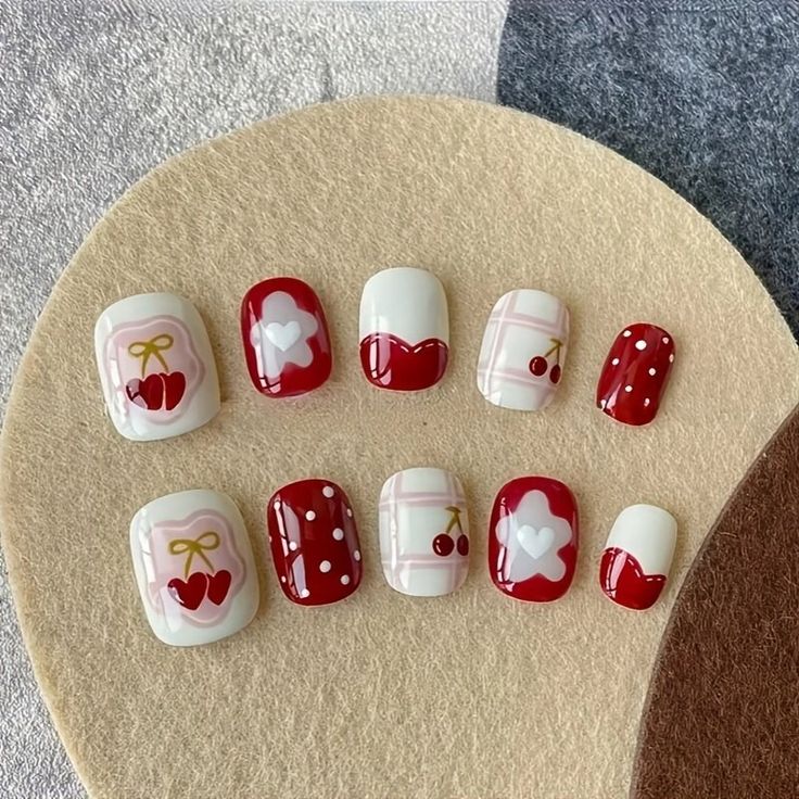 Fake Nails For Kids, Strawberry Nail Art, Manicure Diy, Nails For Kids, Flower Nail, Nails French, Nail Forms, Nail Length, Girls Nails