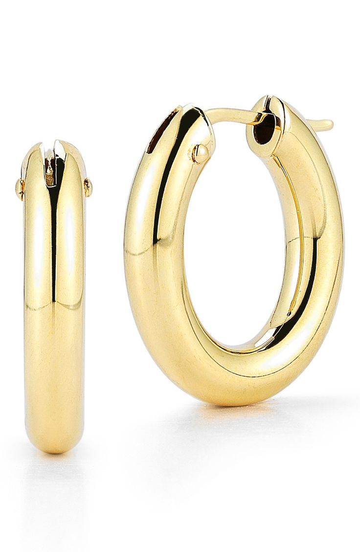 Lightweight and incredibly versatile, these sculptural hoop earrings are finely crafted from gleaming 18-karat gold. Style Name:Roberto Coin Oval Hoop Earrings. Style Number: 6095141. Available in stores. Roberto Coin Earrings, Oval Hoop Earrings, Coin Earrings, Hoop Earrings Style, Roberto Coin, Gold Style, Jewelry Box, Gold Bracelet, Gemstone Rings