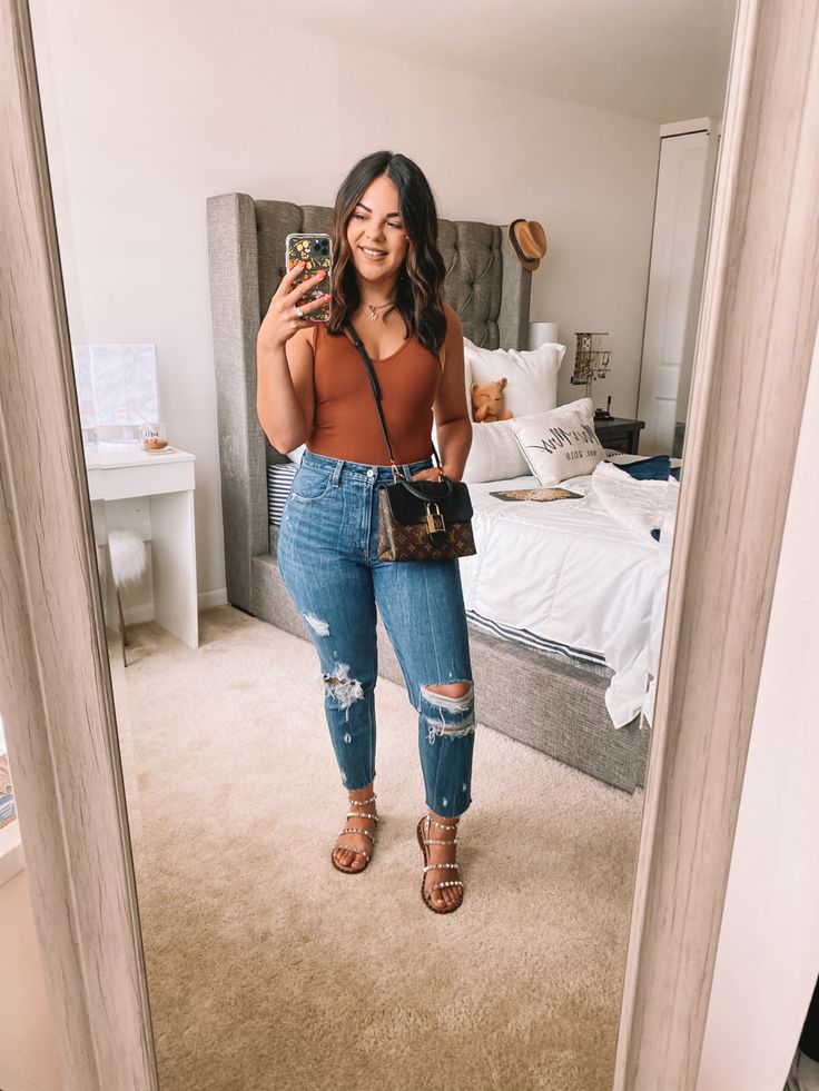 Lake Outfit Plus Size, Mom Outfit Midsize, Casual Summer Date Night Outfit Simple, Casual Mom Outfits Summer Midsize, Casual Daytime Date Outfit, Cute Midsize Summer Outfits, Spring 2023 Outfits Midsize, Cute Spring Outfits Midsize, Mom Dresses Casual