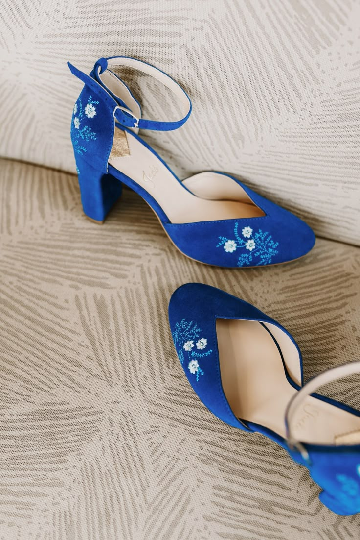 Wedding shoes 'Jasmine' are handcrafted in soft electric blue suede and have elegant handmade embroidery that can be customized to your preference! The heel measures 9 cm / 3.5 inches tall and cushioned insoles ensure comfort for all-day wear. These wedding shoes are designed with a V-notched vamp (v-cut) and closed toe which makes bridal sandals even more elegant and special. Inside there is a soft Memory foam insole, which gives a feeling of additional comfort when walking. Tunit outsole is made of a mixture of leather chips and rubber, it's more wear-resistant than leather and more durable. This type of outsoles is great for countries with rainy climates. Also, we use soft natural upper materials that wear well and take the shape of the foot. OUR SHOES ARE MADE-TO-MEASURE ONLY. We start Embroidered Bridal Shoes, Blue Bride Shoes, Block Heel Bridal Shoes, Blue Bridal Shoes, Navy Wedding Shoes, Blue Bride, Cowboy Shoes, Something Blue Bridal, Dance Heels